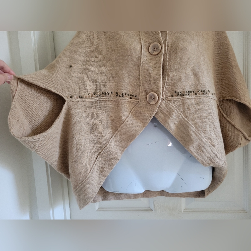 ✨️HP✨️Karlie | Cute Tan Studded Oversized Wool Blend Batwing Cardigan (SIZE S) - Picture 8 of 12